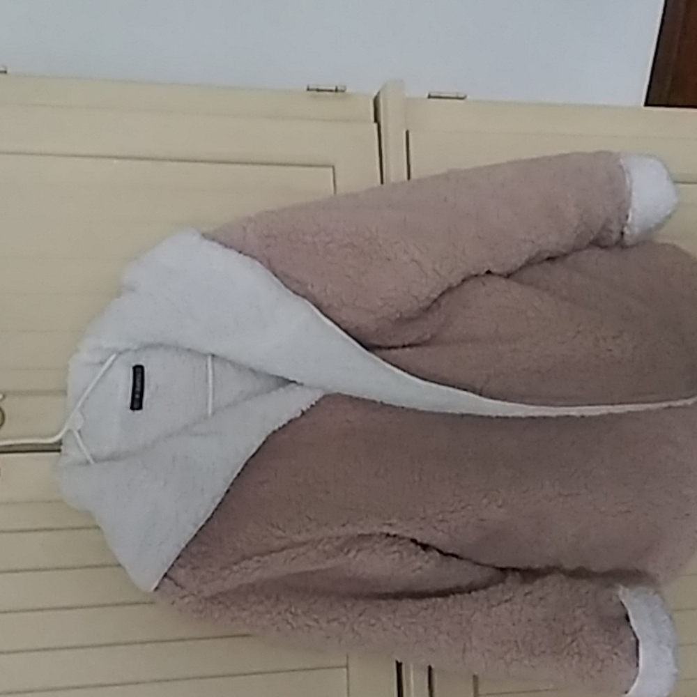 Plush and cozy women's Sherpa hooded jacket